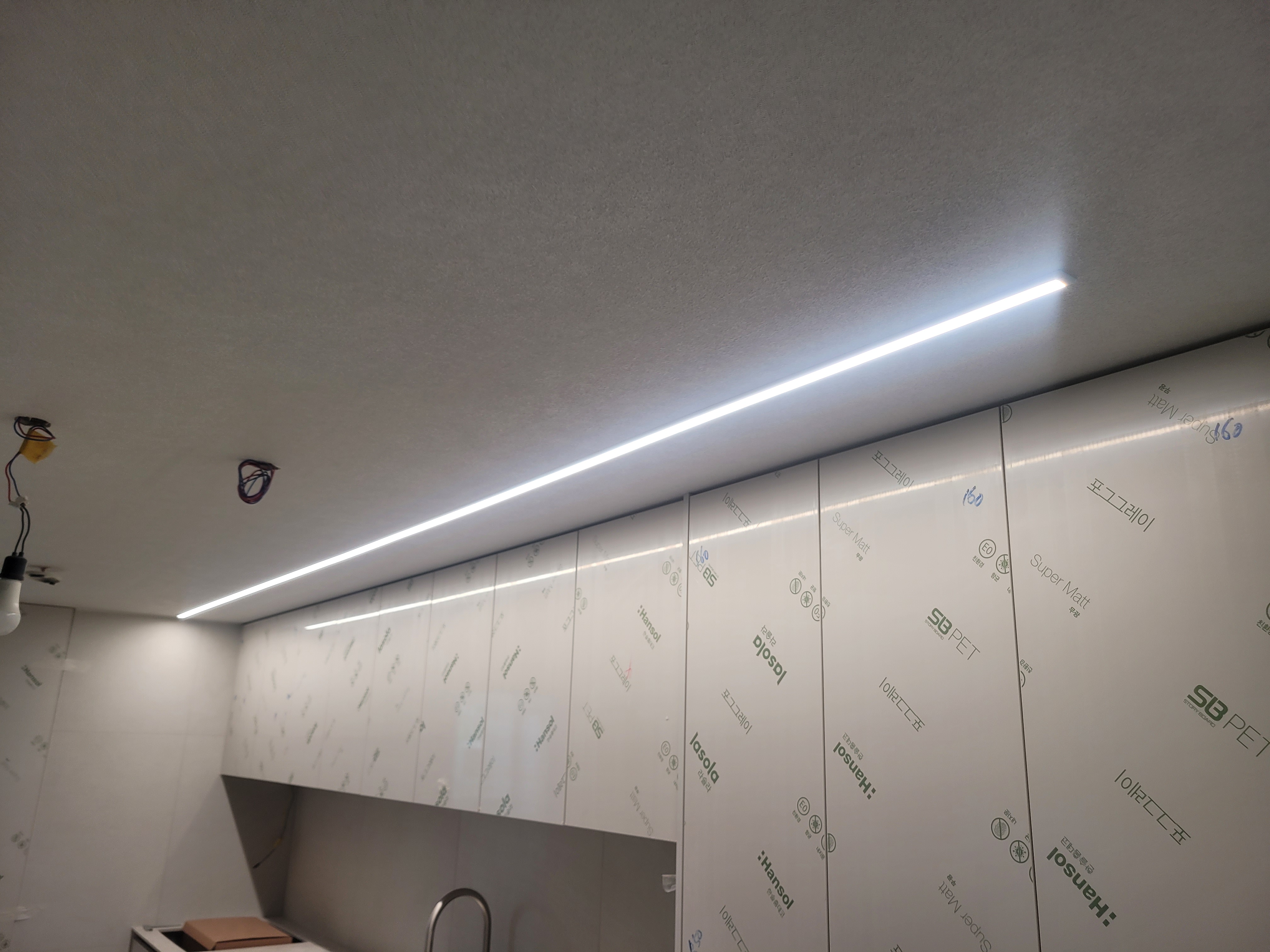 초슬림라인조명 상세 이미지 2